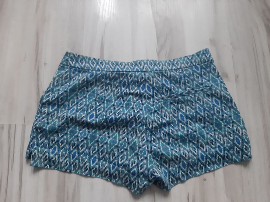 Niebieskie wzorzyste szorty h&m