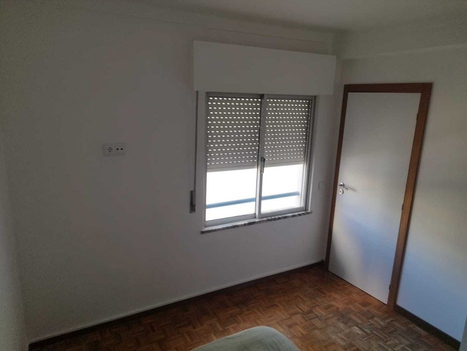 Quarto em Olhão -  perto da baixa da cidade - 380 euros, despesas não incluidas