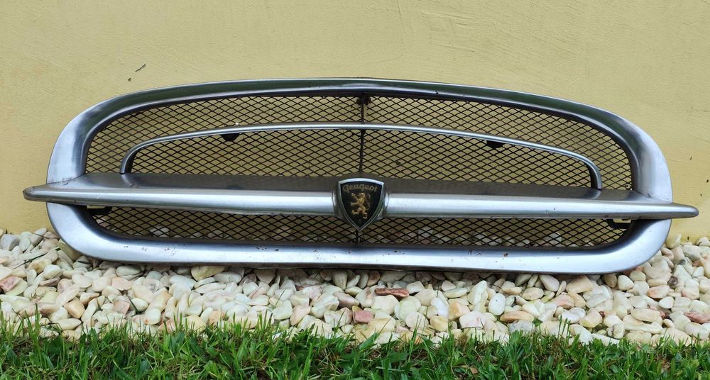 Grelha Peugeot 403