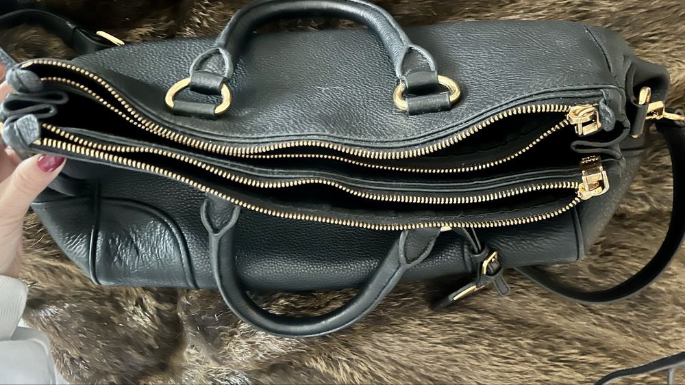 Mala em pele impecavel