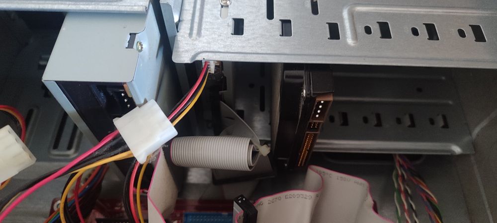 Caixa com componentes