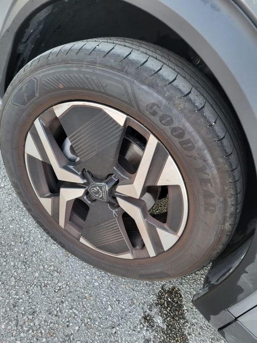 Peugeot 2008 Allure 1.2 Pure Tech