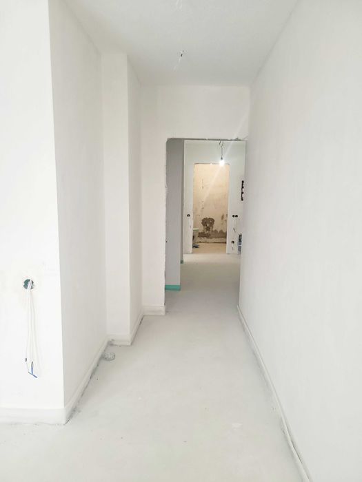 Продам 2к.кв. 64м2 в заселенном новострое (404784)