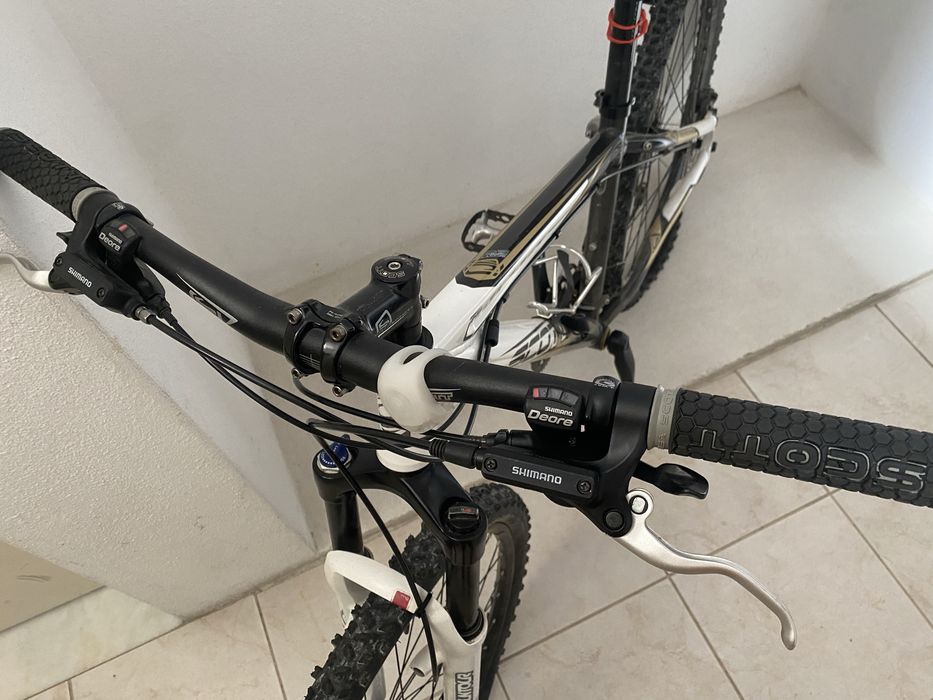 Bicicleta de montanha tamanho S roda 26