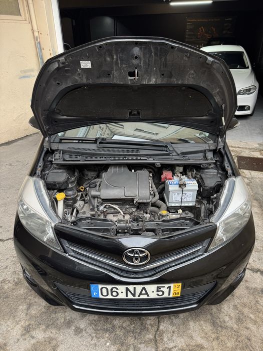 Toyota Yaris 1.0 VVT-i - Sport - Gasolina - Nacional