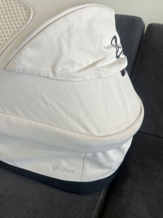 Alcofa Cybex  + 2 adaptadores Cybex Eeazy Twist