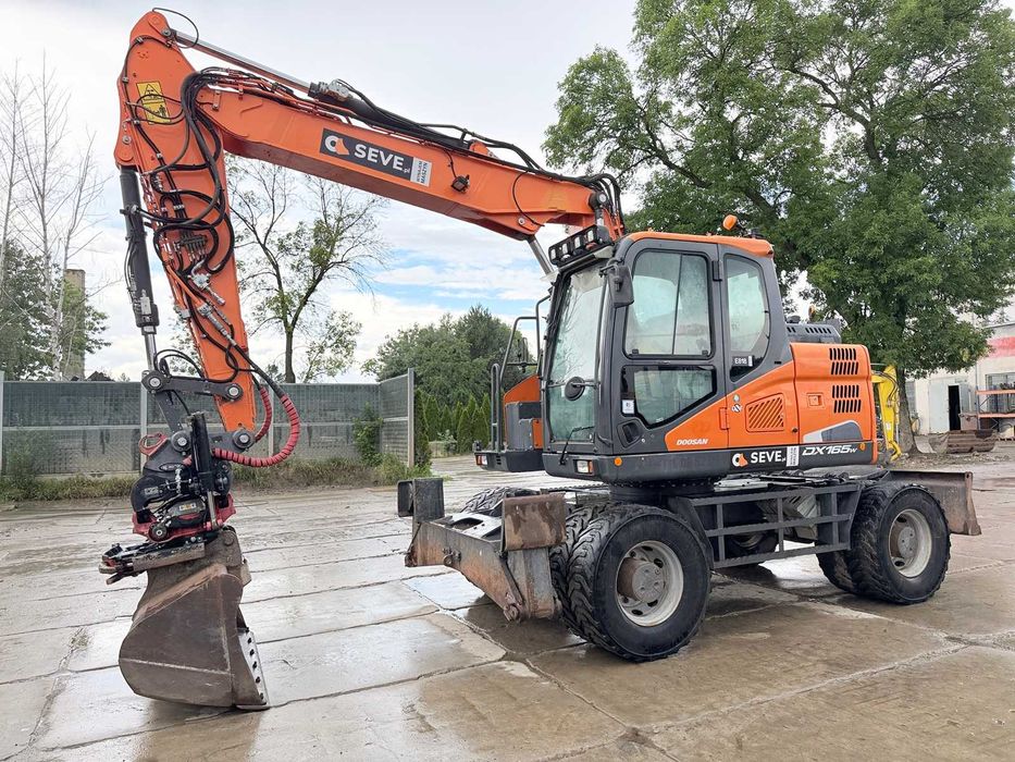 Koparka kołowa Doosan DX 165 W-5 Rototilt centralne smarowanie podpory DX165