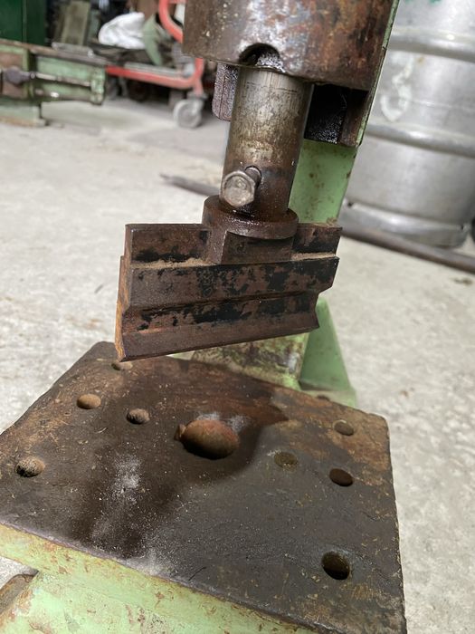 Прес механічний ручний