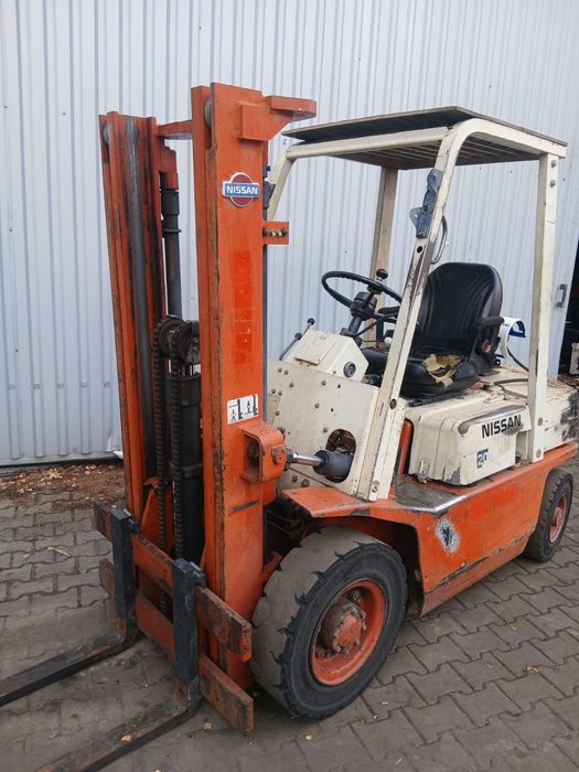 Nissan  Wózek widłowy NISSAN 2,0 t 3,0 m wolny skok, LPG