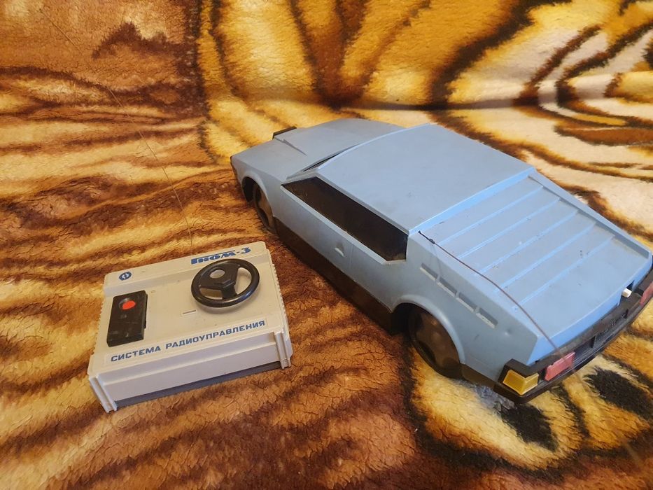 Autko zdalnie sterowane stare