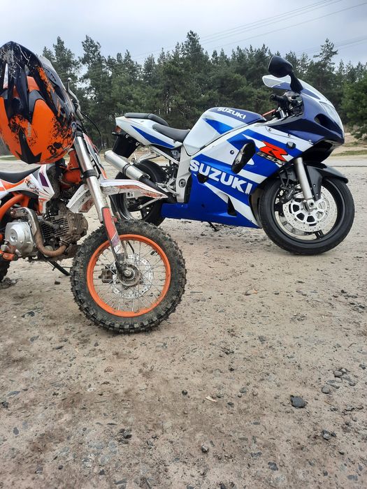 Сузукі джиксер 600R