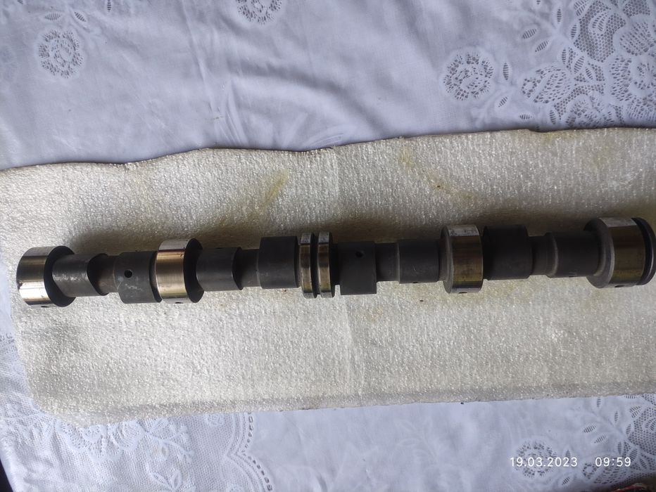 Розподільчий вал на автомобиль ВАЗ 2106