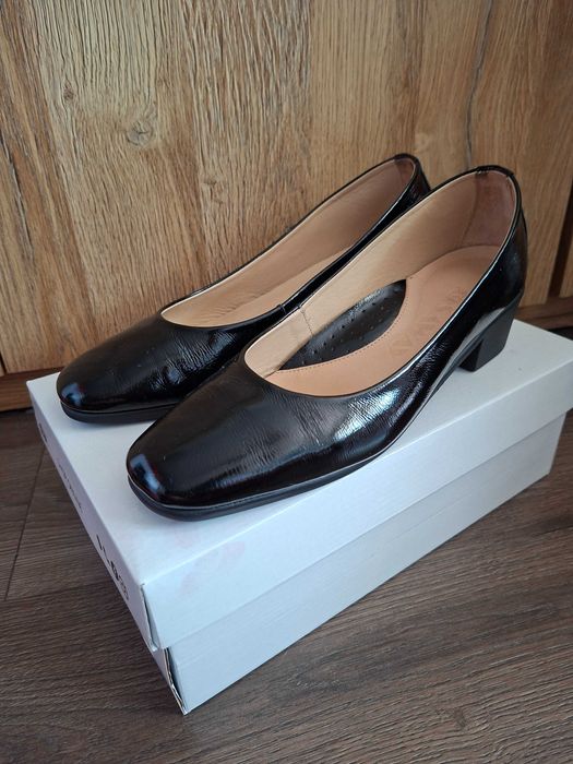 Pantofle skórzane damskie