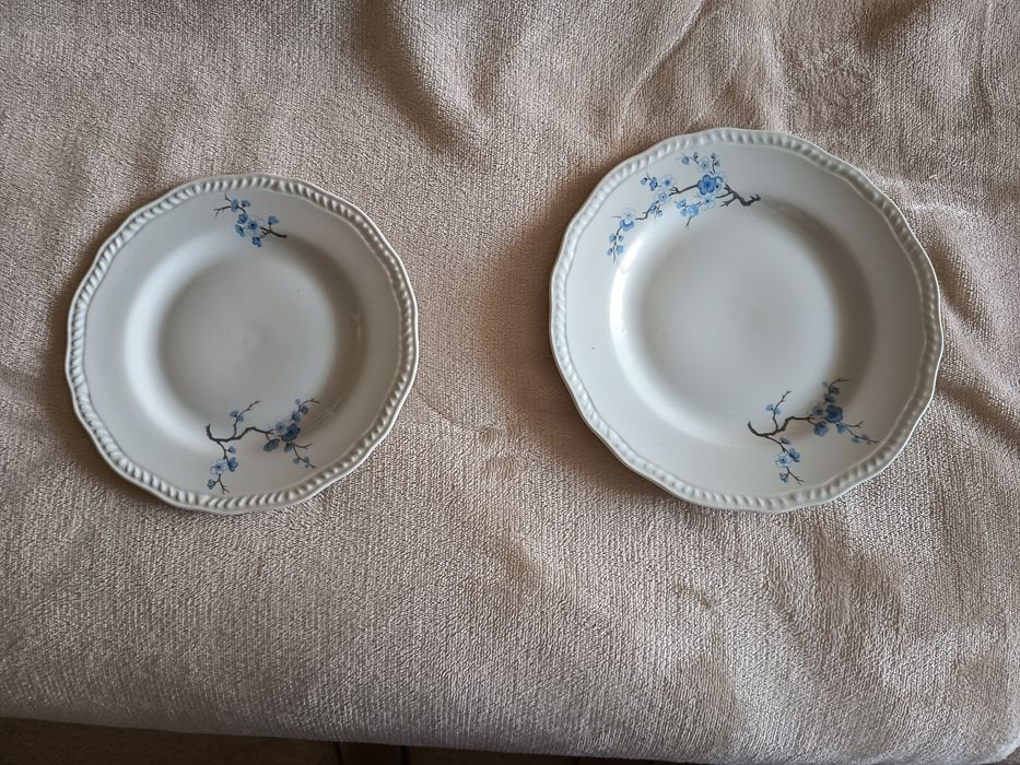 Coleção de pratos (68 peças)