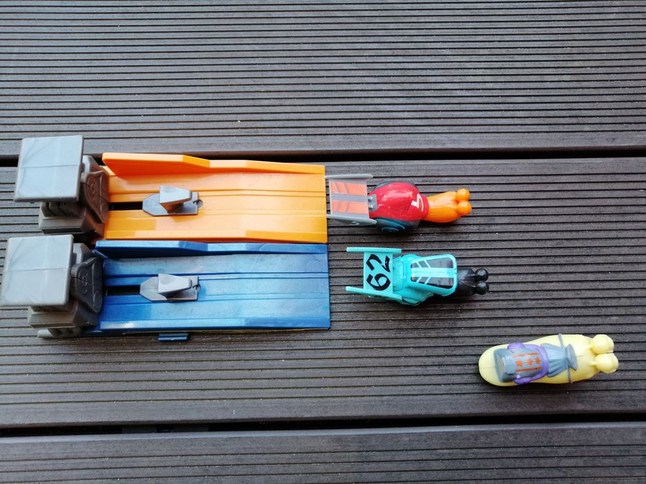 2 lançadores e 3 caracóis  do Filme Turbo