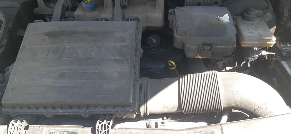 Silnik  iveco daily 2,3   13r  euro 5 super stan F1AE3481B