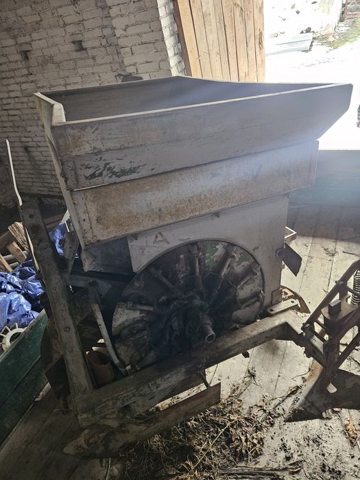 Sadzarka do ziemniaków czeska