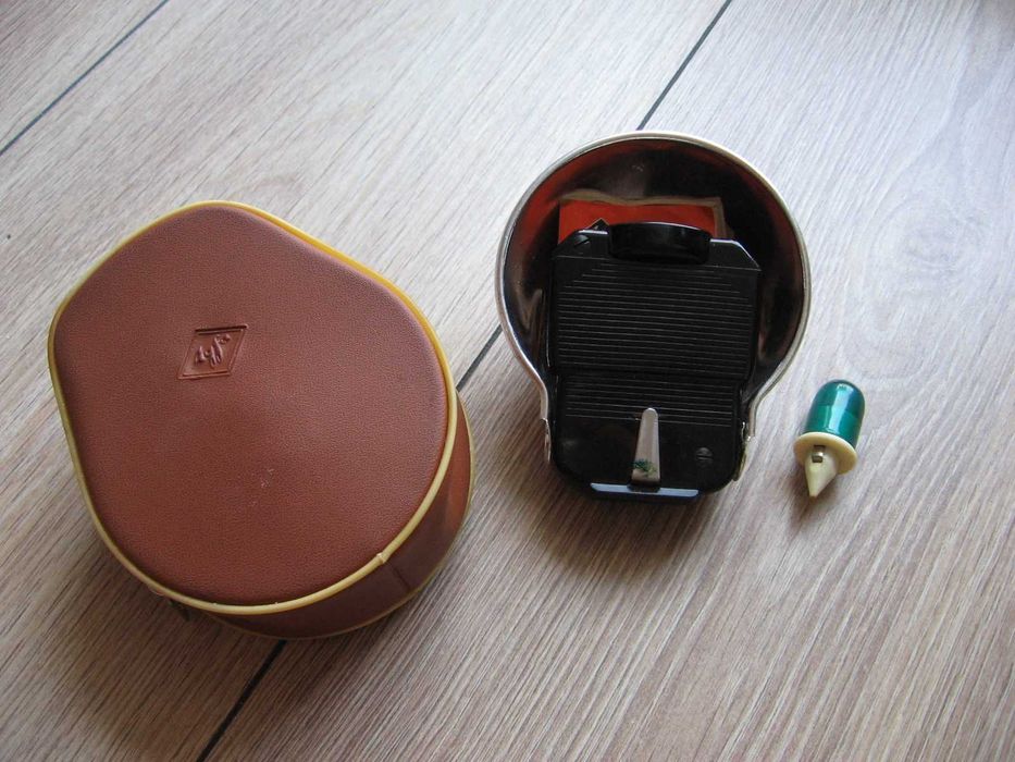 Agfa stara lampa błyskowa Isi Blitz K aparat fotograficzny PRL