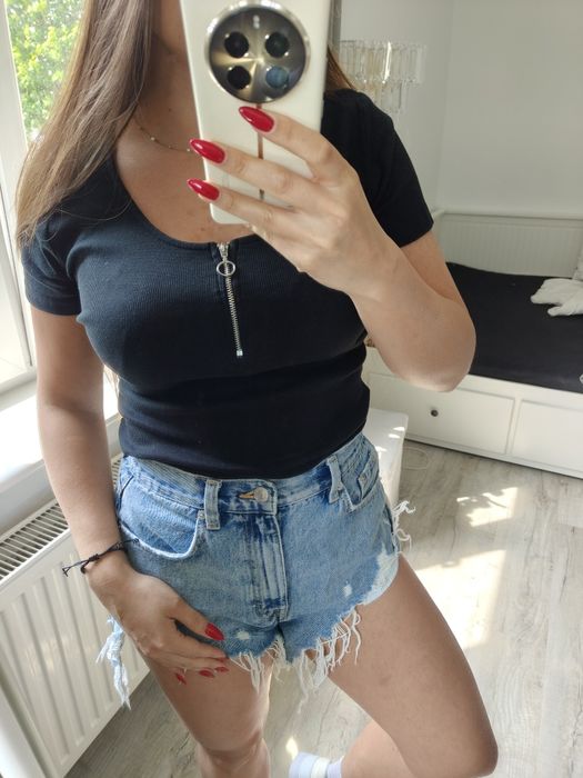 Czarna koszulka Sinsay M