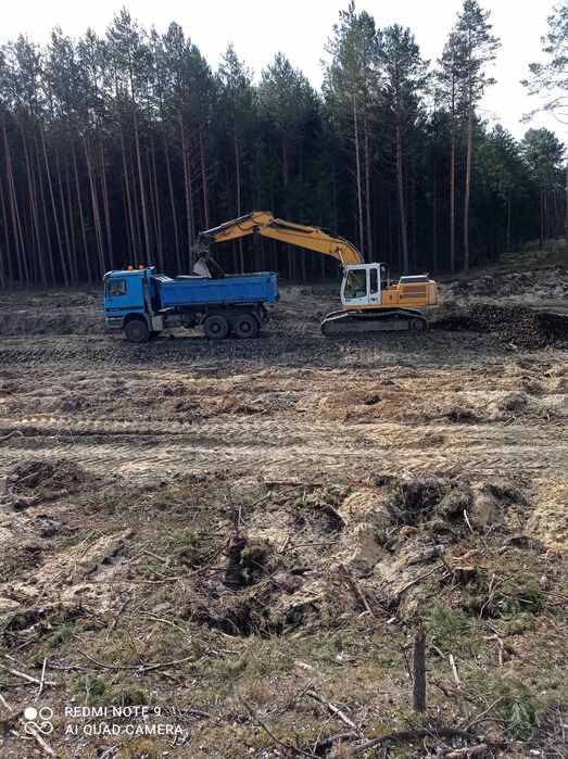 ziemia piasek  gruz wyburzenia koparka wywrotka