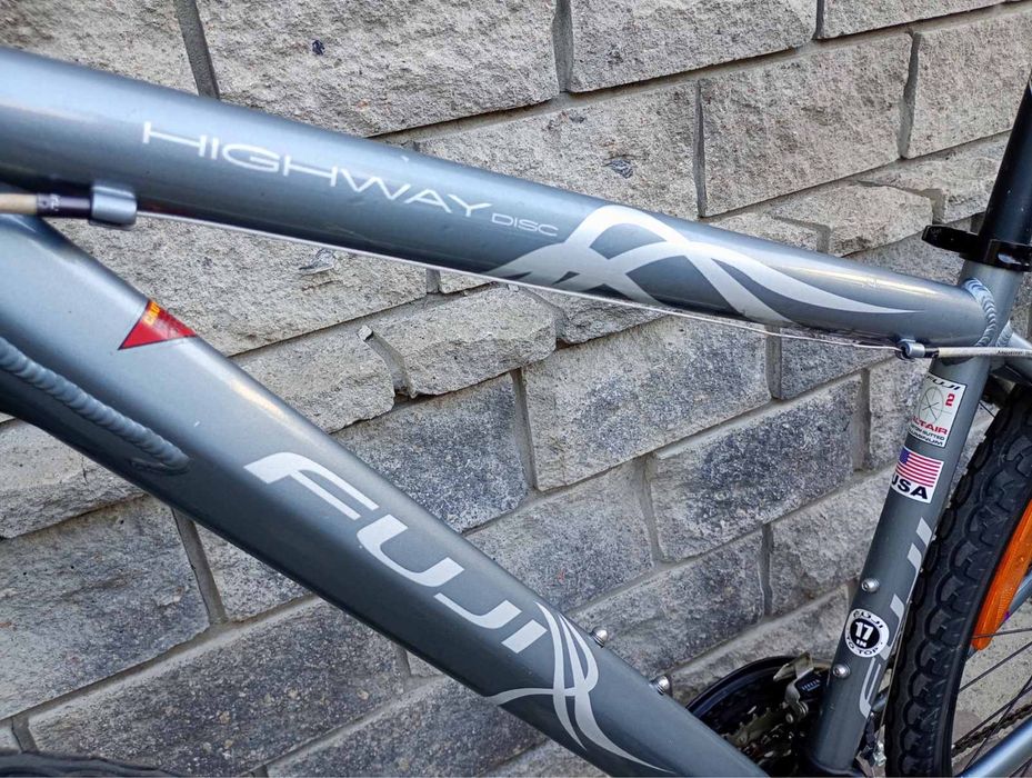 Велосипед FUJI колеса 28’рама 17’