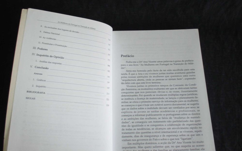Livro As Mulheres em Portugal na transição do milénio Autografado
