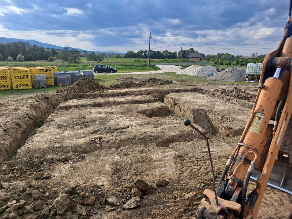 Prace Ziemne Usługi koparko ładowarķa wozidło budowlane 6t