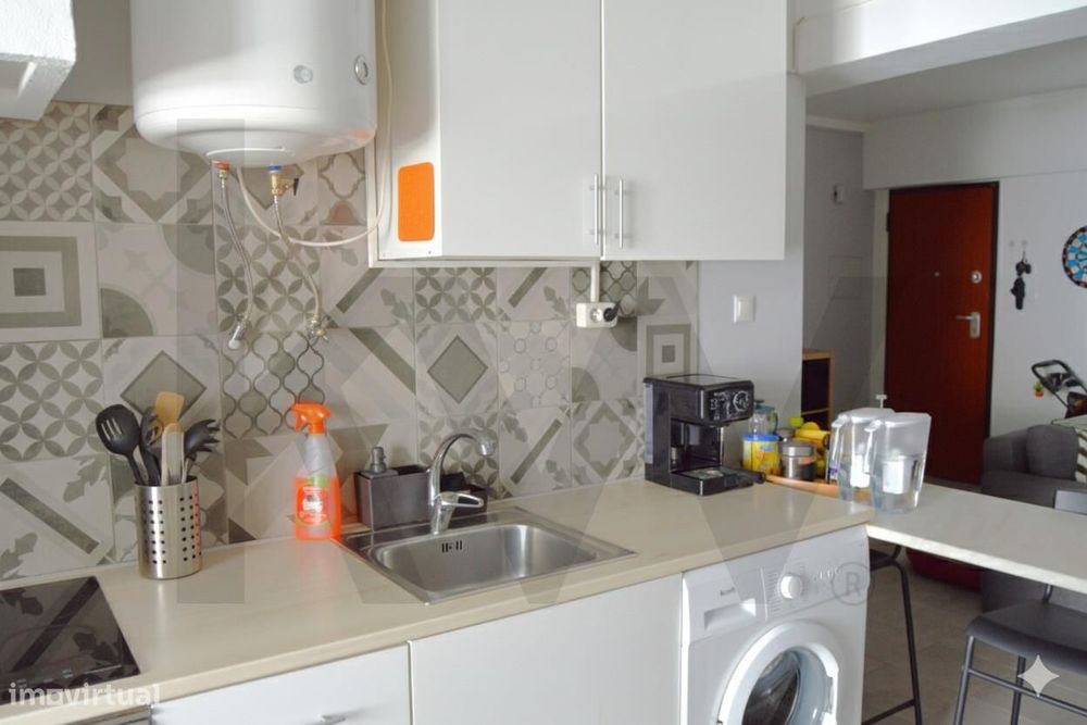 Apartamento T1 Mobilado e Equipado no Clube Praia da Rocha, a 300m do