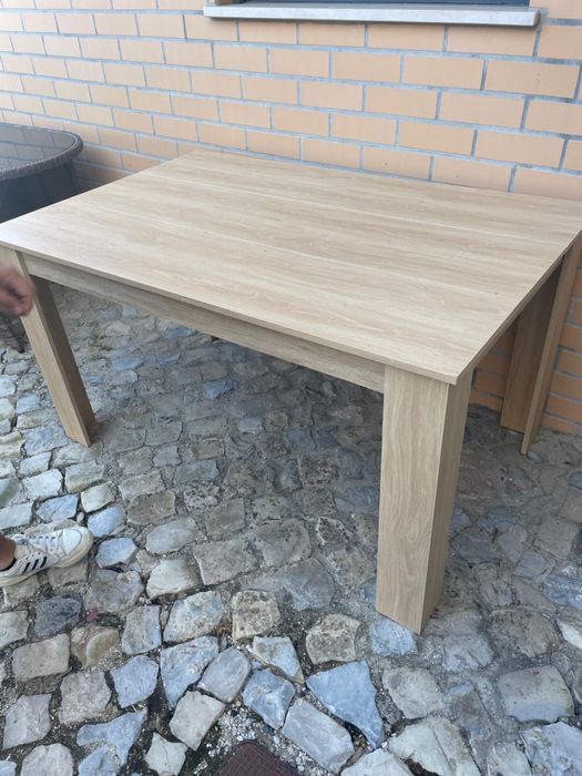 Mesa + 4 cadeiras