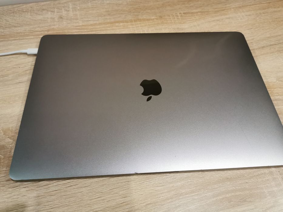 Apple MacBook Pro 15-inch