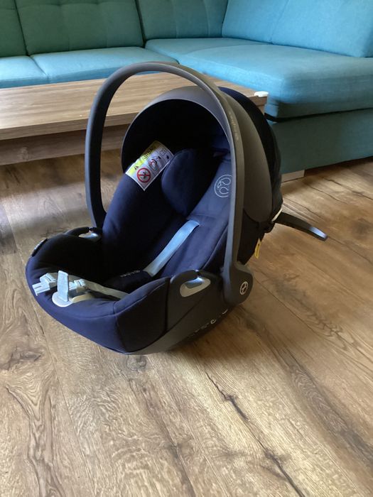 Sprzedam fotelik  używany Cybex Cloud-Z granatowy