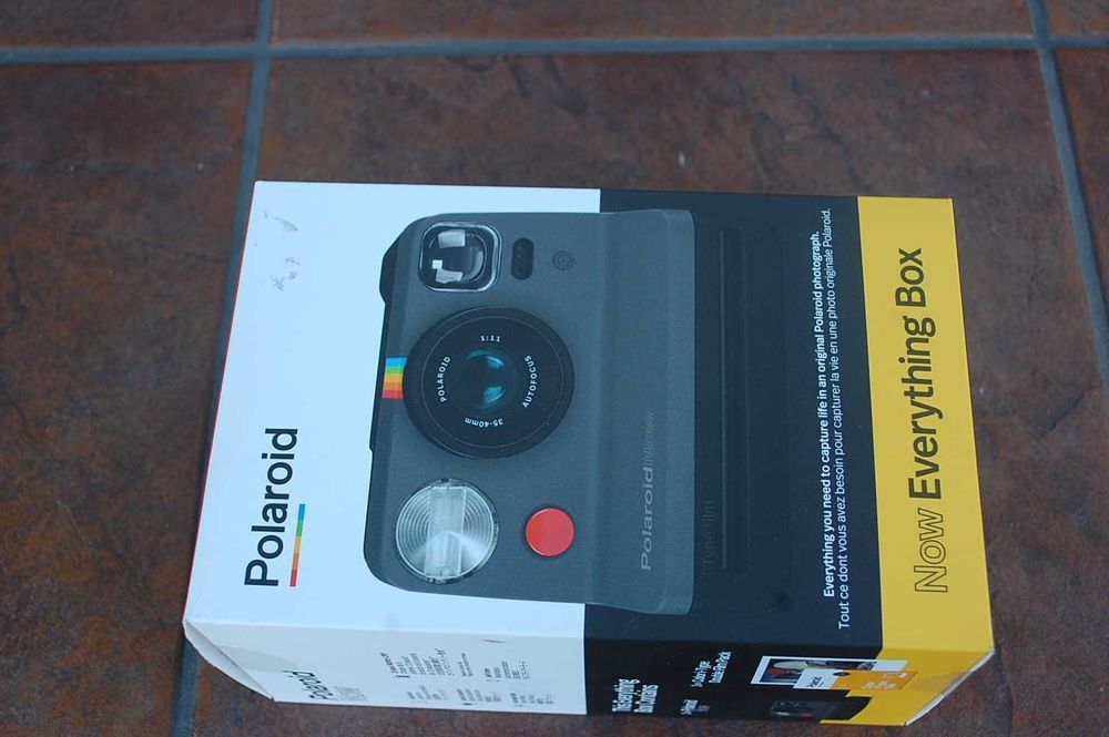 Aparat natychmiastowy Polaroid Now