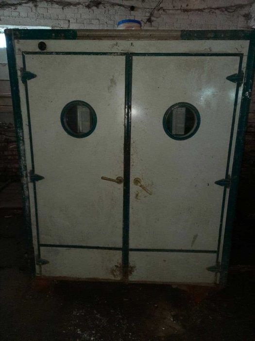 Продам інкубатор на 15000 яєць