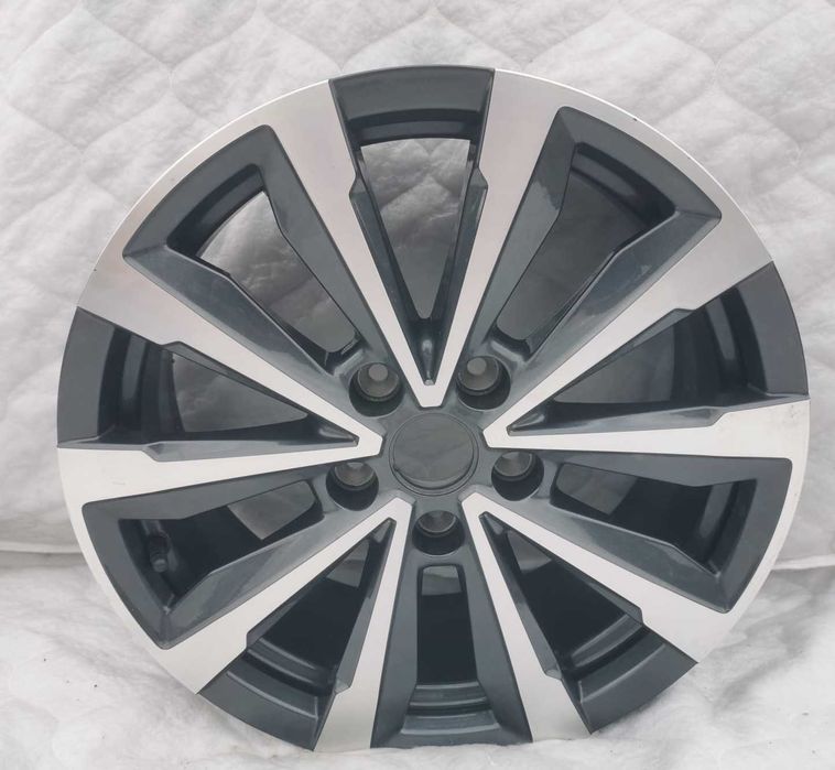 Felga aluminiowa 403006708R 7Jx17 Renault Megane Talisman 5x114,3 ET43