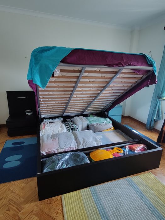 Vendo cama com arrumação + colchão