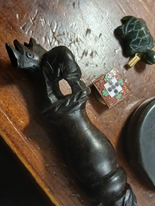 Peças antigas africanas e outras