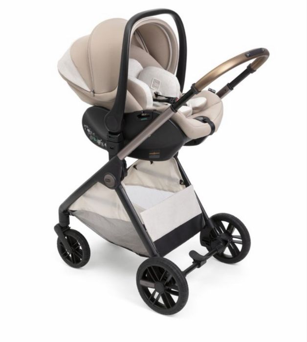Conjunto Chicco First Seat + carrinho Bellagio + isofix