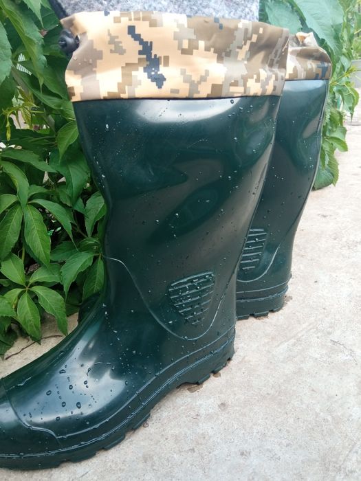 Гумові чоботи з внутрішніми чохлами