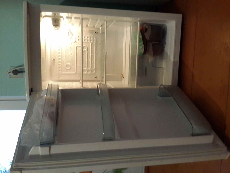 Холодильник Continent