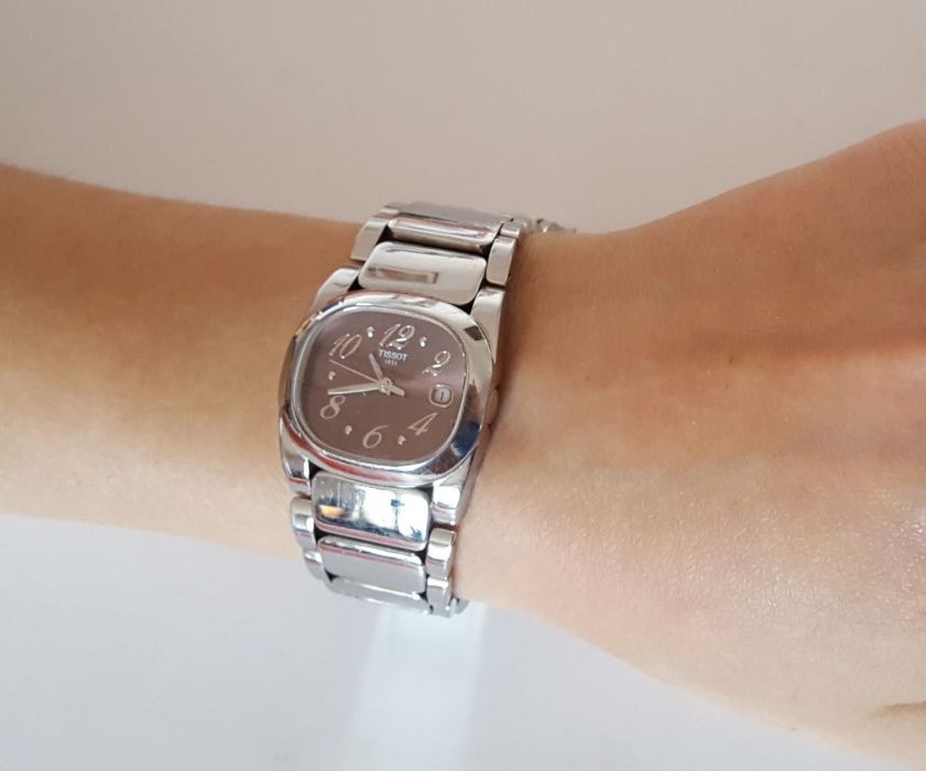 Zegarek na rękę z bransoletką Tissot