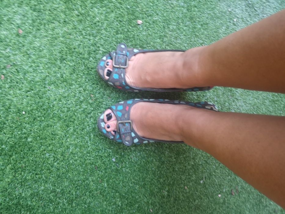 Sandálias tamanho 37 (como novas)