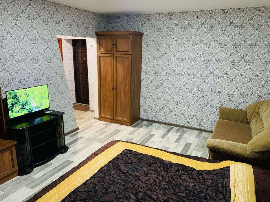 1-2-3-4х кімнатні квартири подобово.Центр.