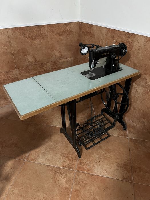 Maquina de costura singer e refrey