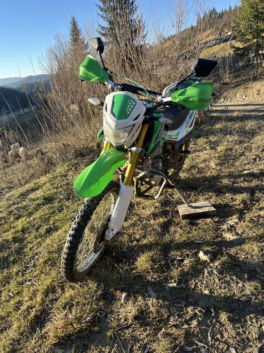 Продам мотоцикол сенке 250або обмін