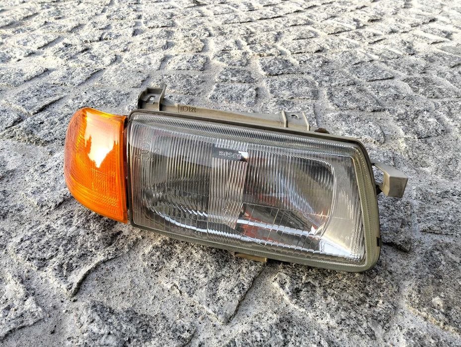 Farol / Ótica dianteiro + pisca + farolim + jante/pneu + grelha dianteira + tampões Opel Astra F