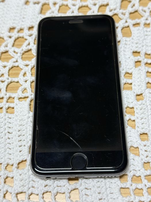 Apple iPhone 6 16GB Cinzento - Livre