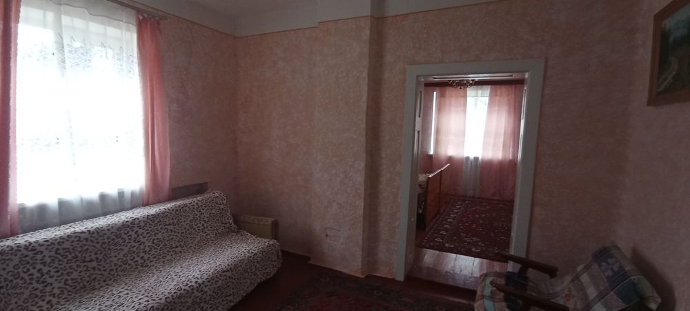 Ціну знижено! Продаж будинку з ділянкою на курорту Поляна