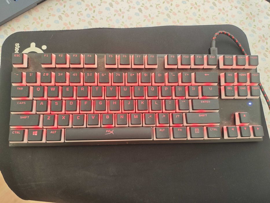 Teclado Mecânico HyperX Alloy FPS Pro US Cherry MX Red com kit de teclas novo