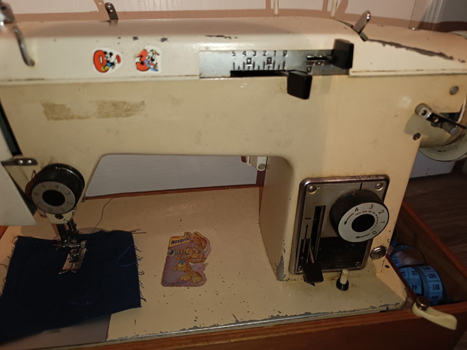 Maszyna do szycia Łucznik walizkowa