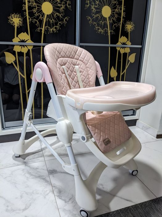 Столик для годування